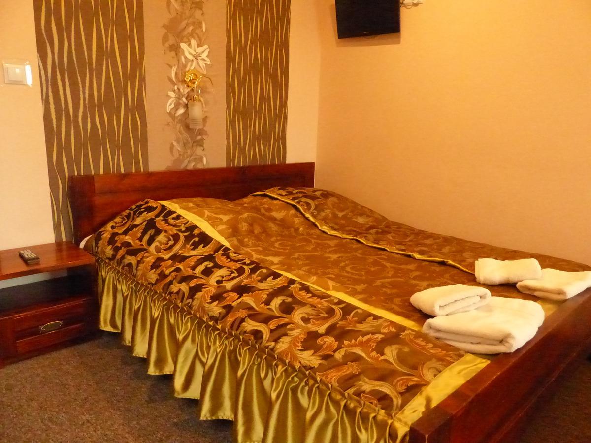 Bed and Breakfast Karczma Goralska à Wisznice Extérieur photo